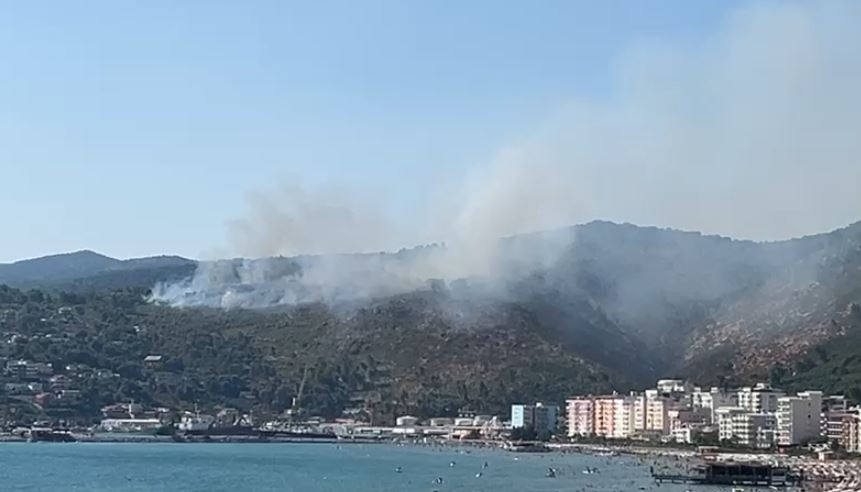 vater zjarri ne malin e shengjinit rrezikohen edhe disa banesa