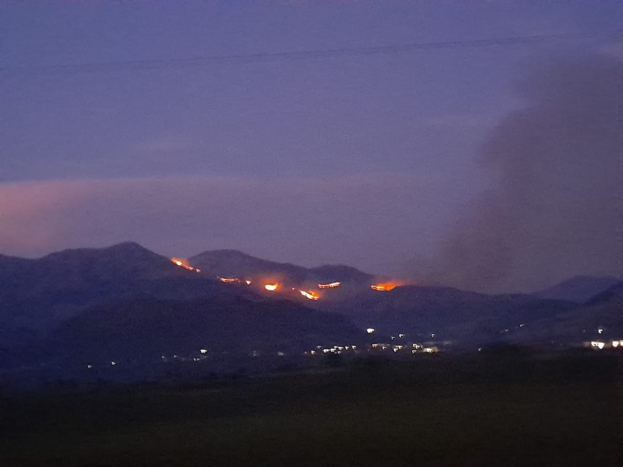 vatra e zjarrit aktive qe dje vijon te perhapet ne disa zona ne delvine