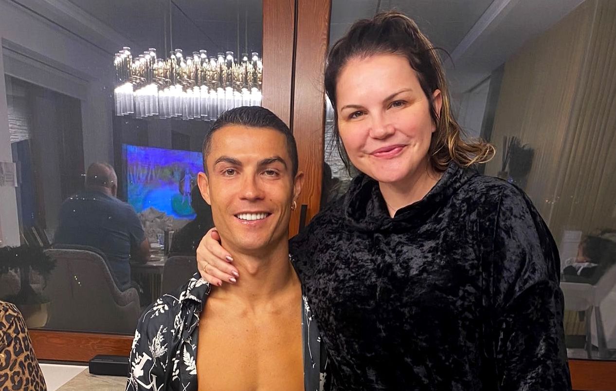 video kritikat kunder cr7 motra e futbollistit shperthen ne rrjetet sociale jo gjithcka eshte futboll fame dhe para