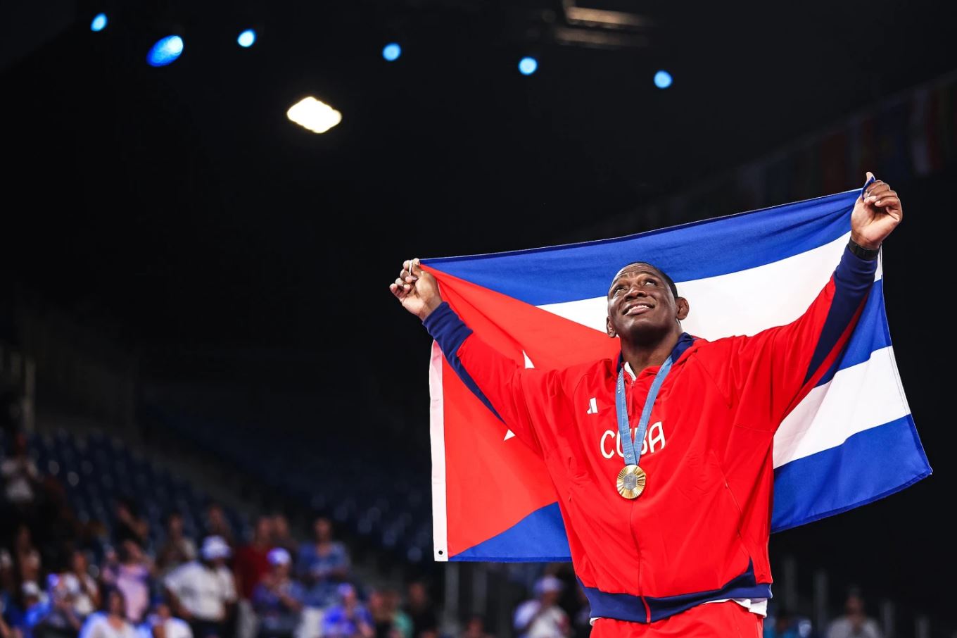 5 medalje ari radhazi mundesi kuban shnderrohet ne legjende por njofton terheqjen video