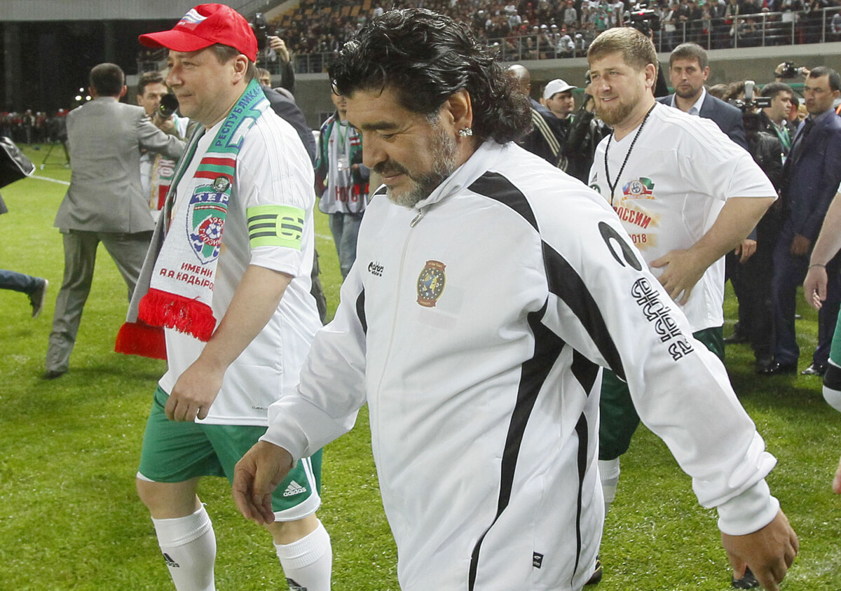 Kadyrov In Campo Con Maradona Nel 2011 Foto Lapresse (ap Photo Misha Japaridze, File) 2