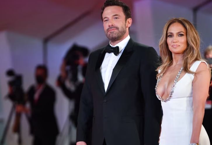 dy vite pas dasmes jennifer lopez ben kerkese per divorc nga ben affleck historia e ciftit ne dy dekada