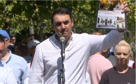 kellici para bashkise protesta behet pa dallime partiake eshte thirrur nga opozita por u sherben qytetareve