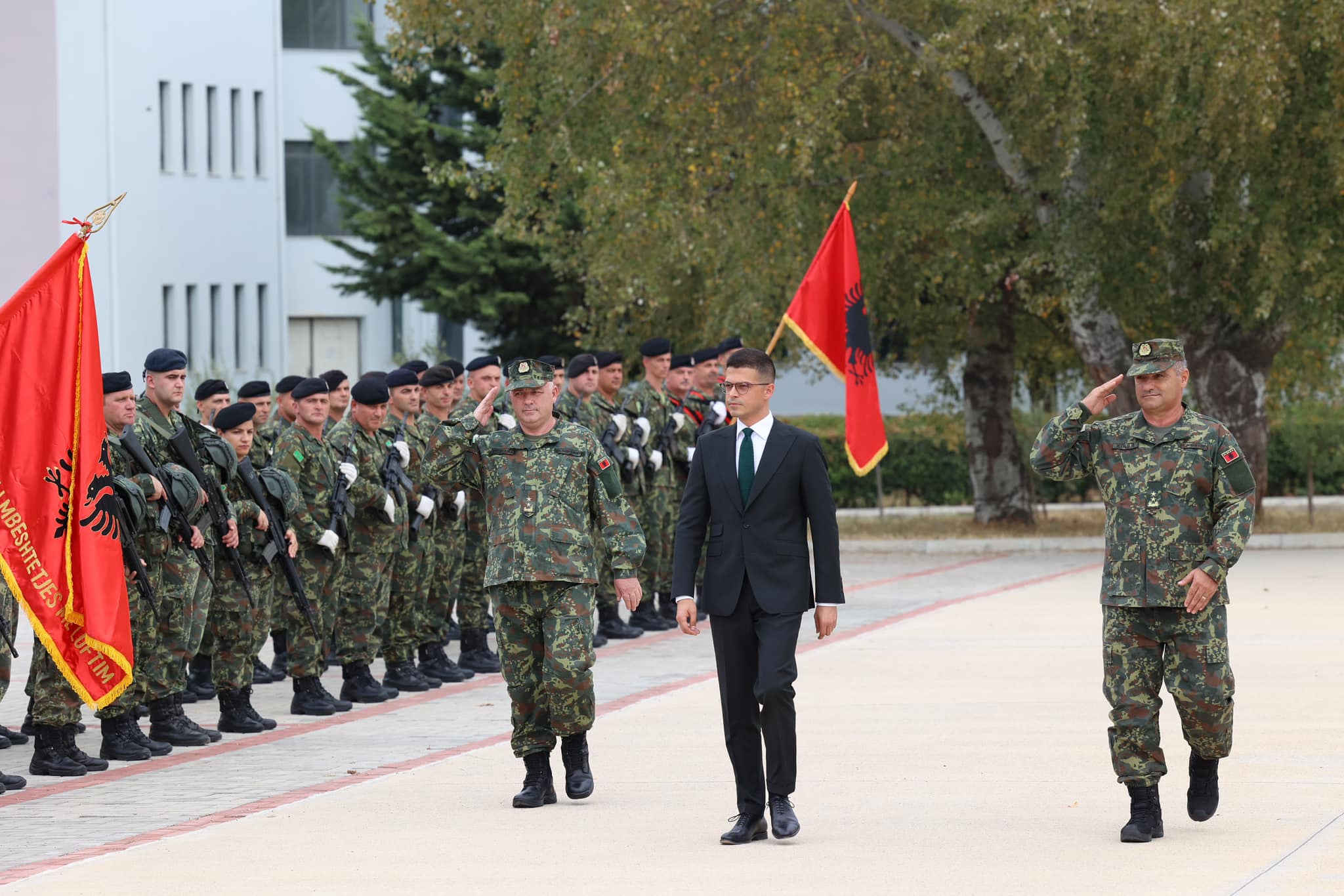 ministri vengu ne komanden e forces tokesore vemendja ndaj personalit ushtarak ne qender te planeve te modernizimit dhe rritjes se kapaciteteve