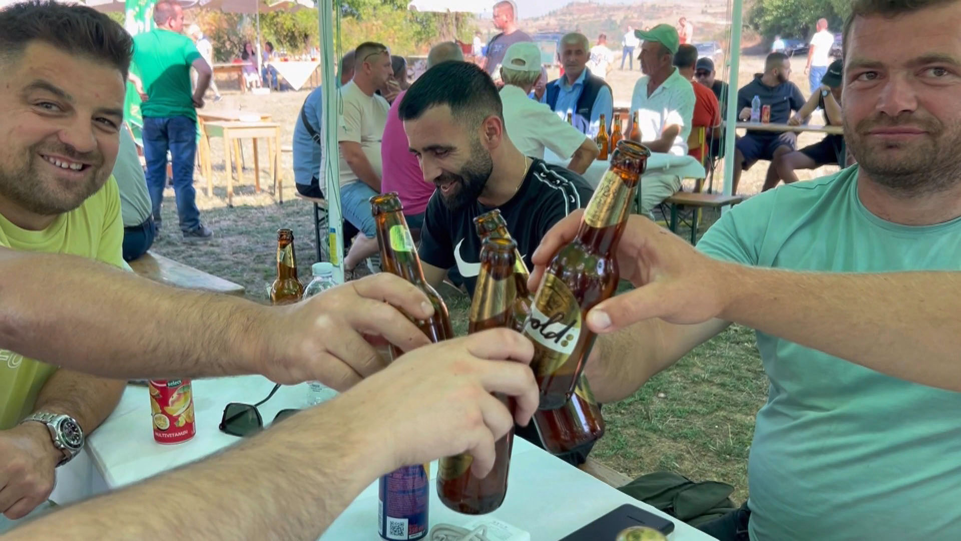 mokra nfest eventi qe promovon traditat dhe kulinarine vizitoret shijojne birra korca me e mira shume cilesore