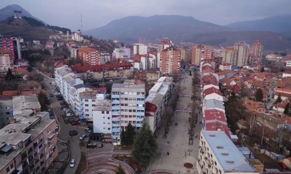 Përplasjet me Kosovën, sot paralajmërohet protestë nga serbët në Veri