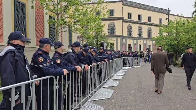 protesta para bashkise policia publikon planin e masave ja segmentet rrugore qe do te bllokohen