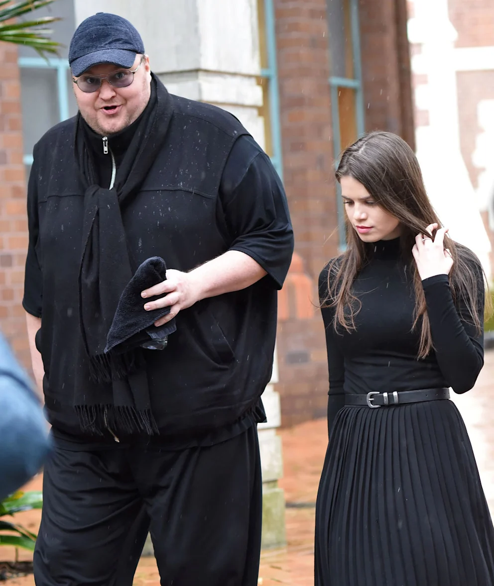 SHBA e kërkonte prej 12 vitesh, Kim Dotcom ekstradohet në Amerikë/ Kush është “mbreti” që fiton 115 mijë usd në ditë