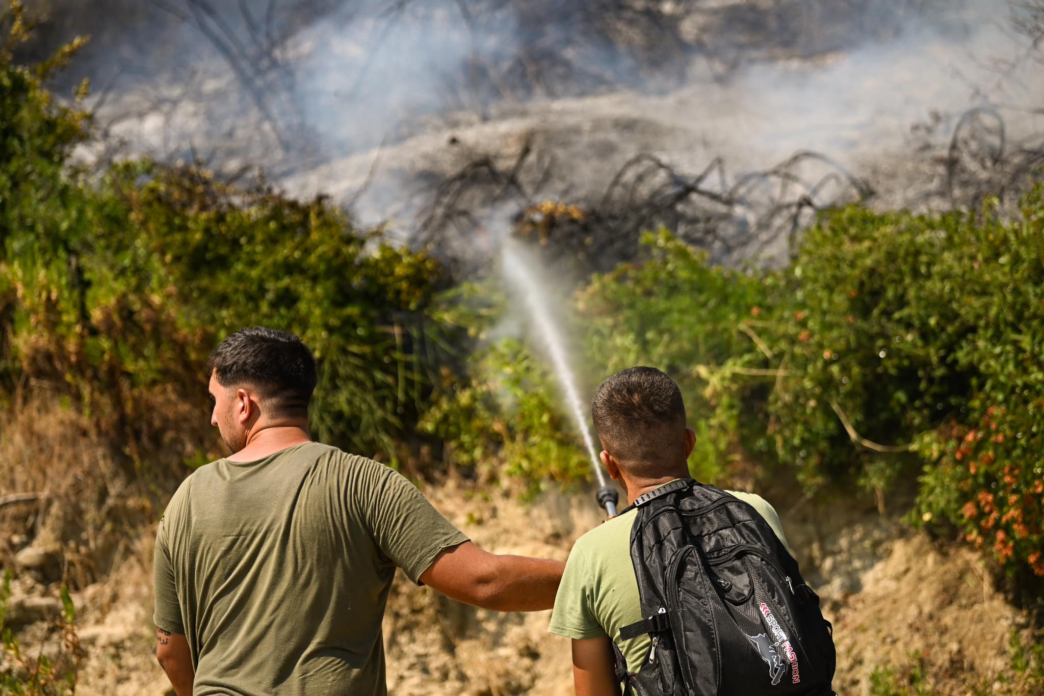 situata e zjarreve ne shqiperi vetem 3 vatra aktive vengu mirenjohje per strukturat operacionale