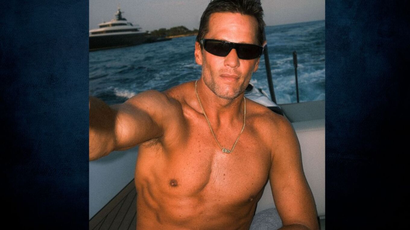 tom brady poston ne instagram nje selfie per te festuar ditelindjen e tij te 47 te