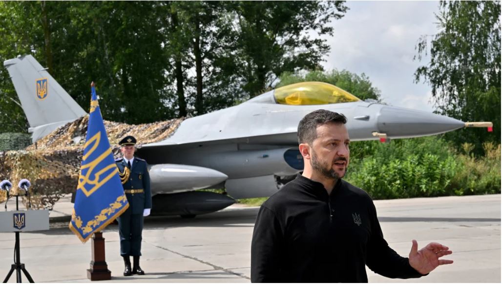 Ukraina konfirmon se aeroplanët luftarakë F-16 kanë mbërritur në vend/ Zelensky: Kapitull i ri në luftën kundër Rusisë