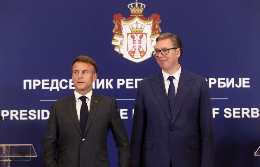 vizita e macron serbia nenshkruan marreveshje per blerjen e avioneve franceze rafale