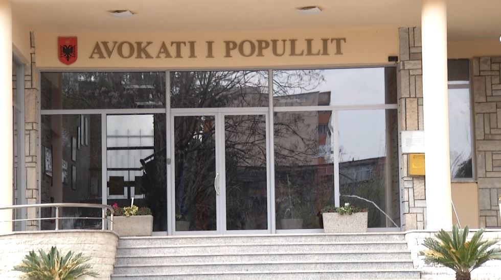 vrasja e 42 vjecarit ne pogradec reagon avokati i popullit te shqetesuar mbi pretendimet e familjes kemi nisur verifikim mbi procedurat e ndjekura per ceshtjen