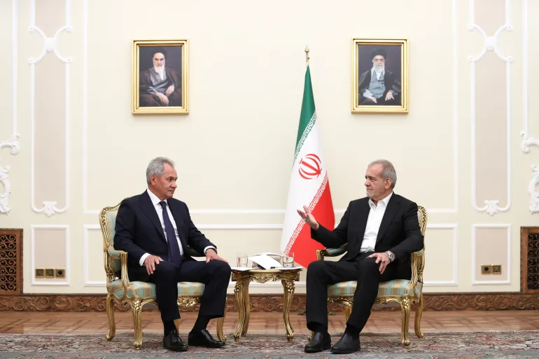 zbardhet diskutimi mes presidentit iranian dhe te derguarit te putinit ne teheran izraeli do te marre pergjigje per krimet e tij