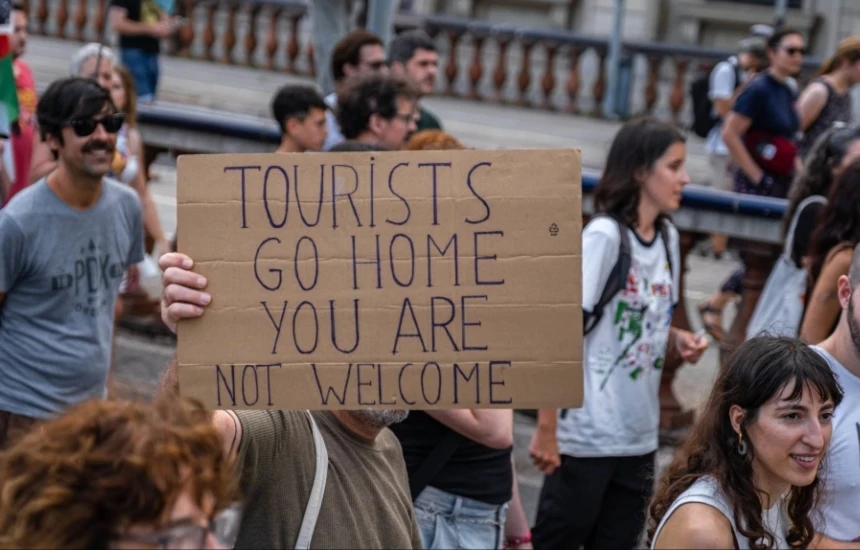 zyrtari i unesco s protestat kunder turizmit mund te perhapen pertej spanjes