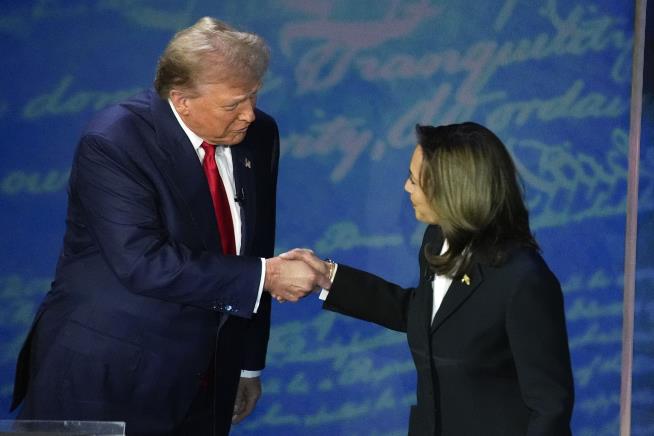 gara per shtepine e bardhe donald trump kundershton debatin e dyte televiziv me kamala harris eshte shume