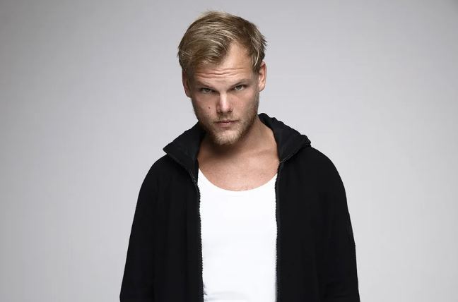 Jeta e trazuar e Avicii, dokumentari i ri mbi prapaskenat e famës së DJ suedez