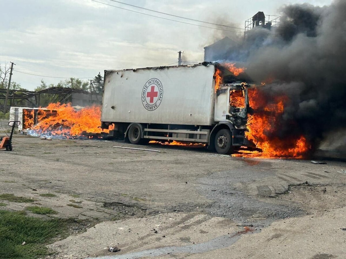 Il Convoglio Della Croce Rossa Colpito Nel Donetsk