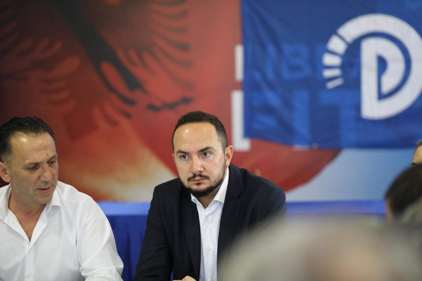 salianji takim me simpatizantet e pd ne librazhd deputeti demokrat besimi qe i eshte dhene rilindjes ka mbjelle vetem varferi