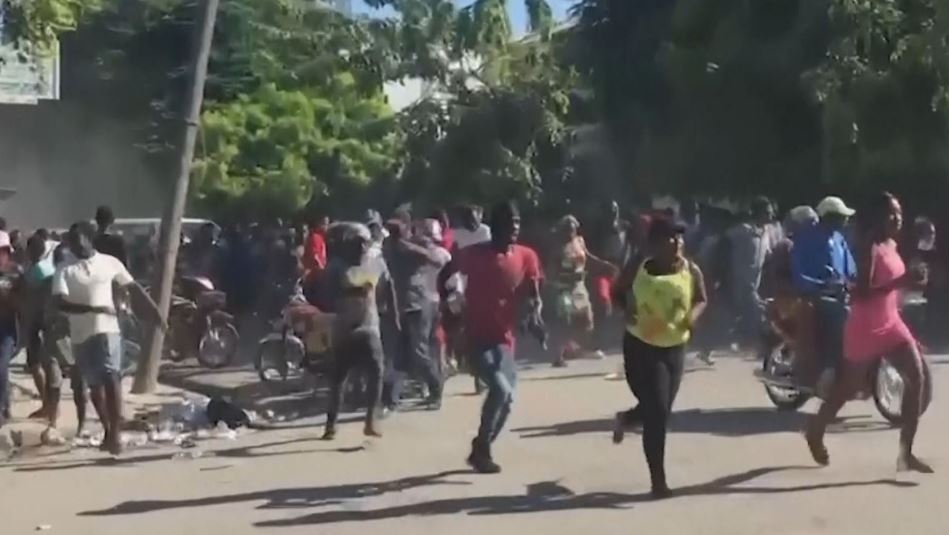 masaker ne haiti grupi i armatosur hap zjarr drejt civileve vriten 70 persona