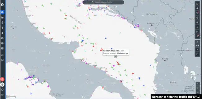 Anija Kathrin prej disa ditësh ndodhet në Adriatikun jugor; Faqja e Trafikut Detar për monitorimin e trafikut detar; 4 tetor 2024.