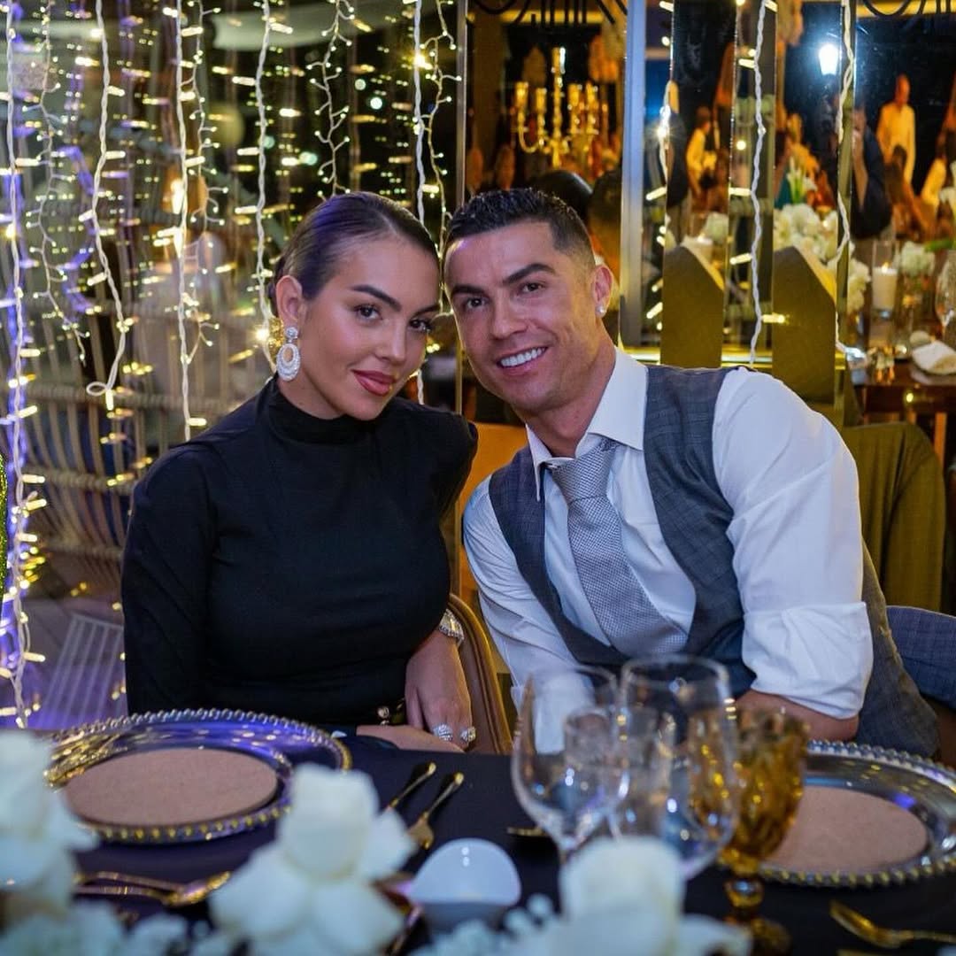 cristiano ronaldo feston ditelindjen geogina rodriguez i ben urimin special faleminderit zotit qe me dha nje njeri si ti 9