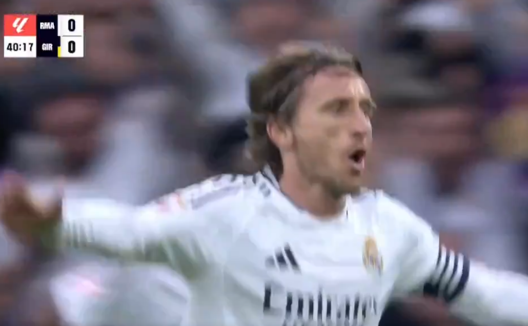 video cfare mesi dhe ronaldo 39 vjec shikoni golin spektakolar qe realizoi sot luka modric te real madrid